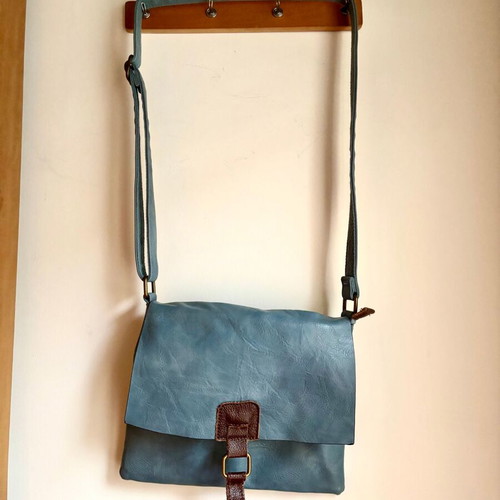 Leather vintage crossbody bag used dusty blue with adjustable strap