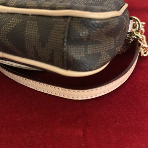 Michael Kors crossbody bag like new, brown with beige details