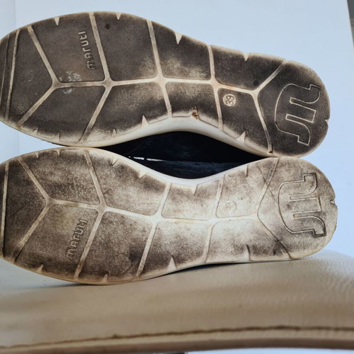 Maruti sneakers like new with black pony skin size 39