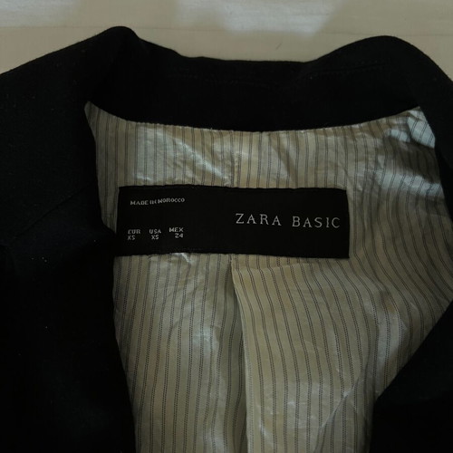 Zara blazer, fitted jacket, missing middle button