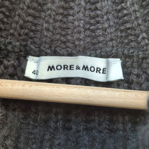 More&More sleeveless sweater used, size L, black