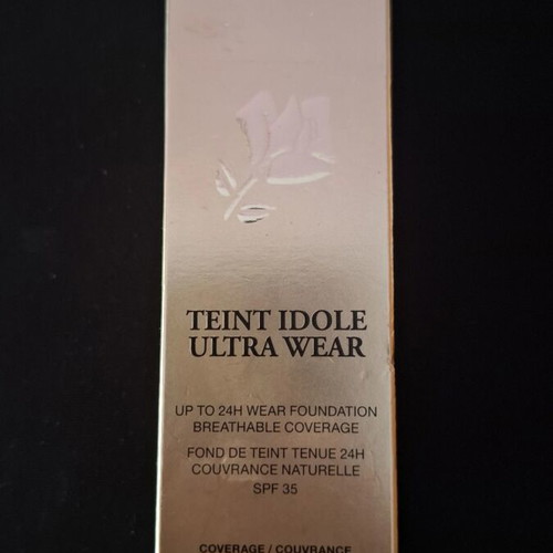Lancome Teint Idole Ultra Wear Foundation 105W with Lierac Sunstick SPF50+ gift