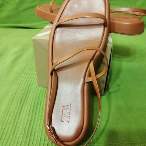 Zara δερμάτινα πέδιλα καφέ καινούργια, μέγεθος 42