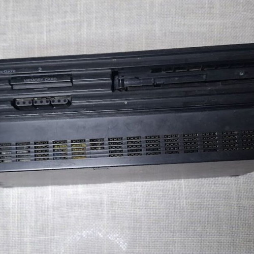 PlayStation 2 FAT used with damage for parts
