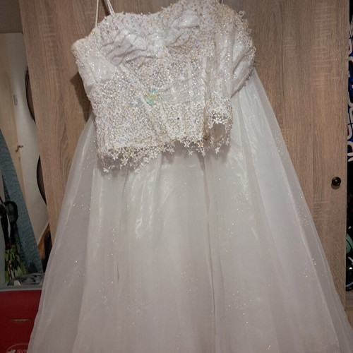 Wedding dress like new, white, sizes S and L