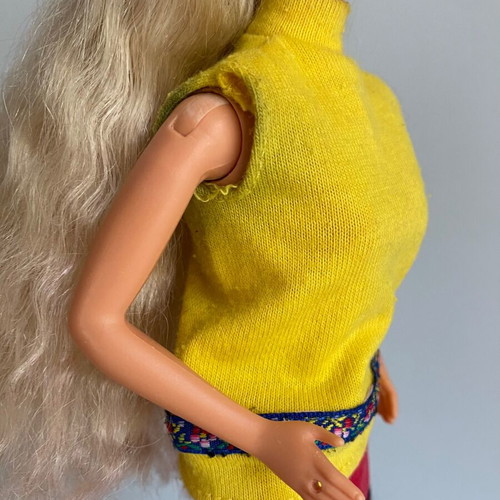 Mattel Barbie doll United Colors of Benetton 1990 used