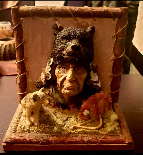 Συλλεκτική Φιγούρα Native American "Bear Spirit Elder"