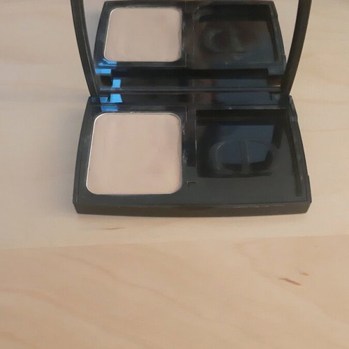 Dior Diorskin Forever Extreme Control Compact Foundation used shade 035