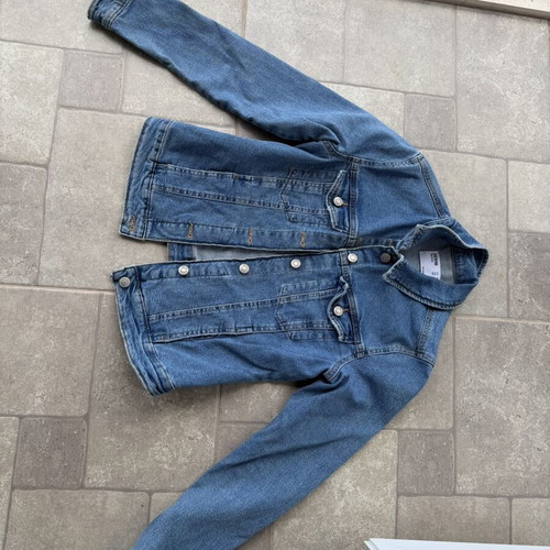 Denim jean jacket Bershka medium vintage style like new, blue