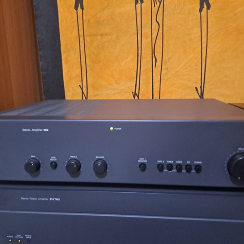 NAD 302 integrated amplifier mint condition