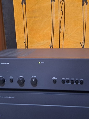 NAD 302 integrated amplifier mint condition