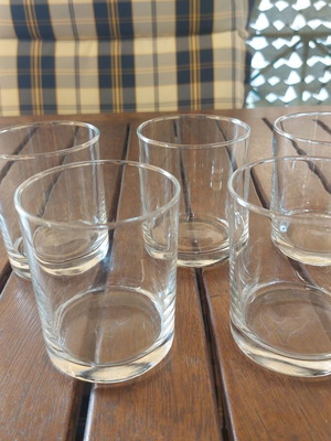 Glasses set of 5 like new