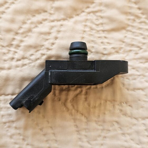 Map sensor Bosch used, code 0 261 230 058, orange