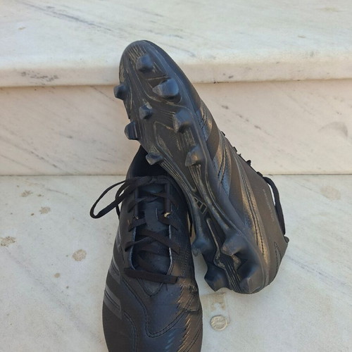 Ποδοσφαιρικά παπούτσια Adidas Predator Club No 41,5 σαν καινούρια