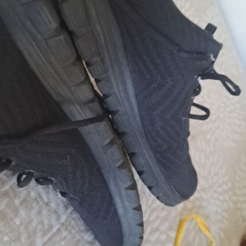 Skechers αθλητικά παπούτσια μεταχειρισμένα, μέγεθος 41, μαύρα, 28 εκ