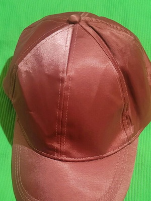 Satin hat like new, rose ash color