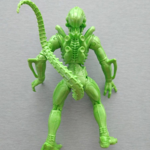 Modern Xenomorph Alien Green 2020 Collectable Action Figure like new