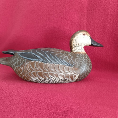 Decorative wooden duck like new