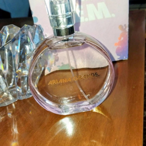 Ariana Grande R.E.M. cologne 100ml in original packaging