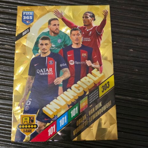 Adrenalyn FIFA 365 card like new