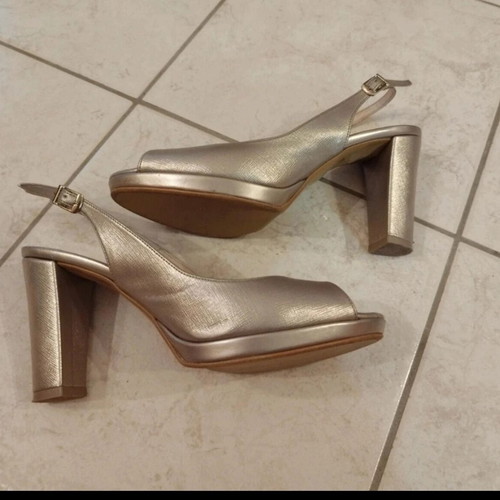 Ellen peep toe sandals used, gold color, size 40, 10 cm heel