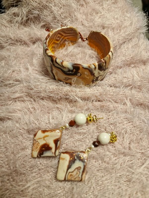 Handmade bracelet and earrings set new