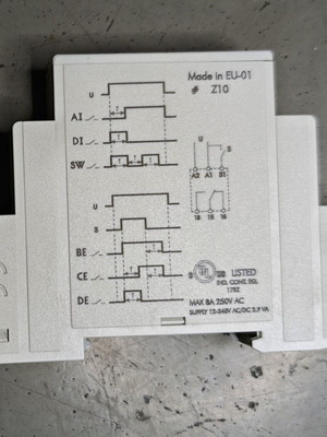 Finder 80.01.0.240.0000 modular timer used