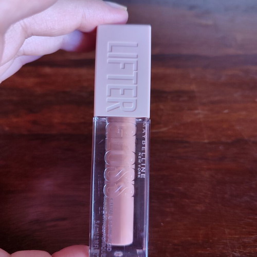 Lifter gloss Maybelline set like new, two shades Rust and Stone