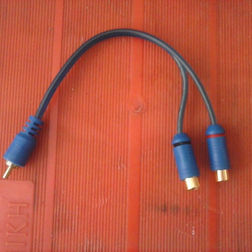 RCA cable male to 2 RCA female, 20 cm, new