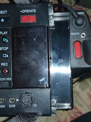 Sharp video camera like new with carrying case