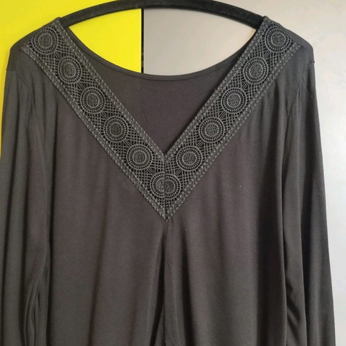 Lascana women's blouse used, black, size M/L