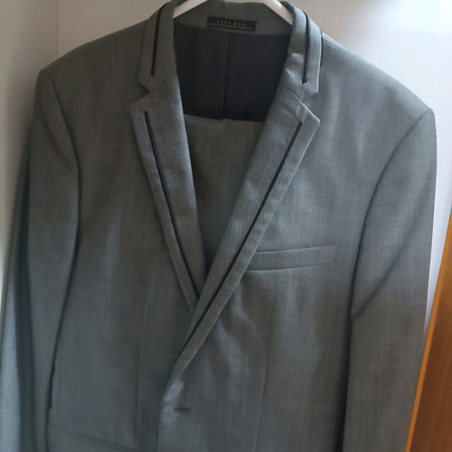 Men's suit gray like new, size L