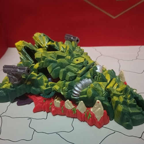 Mighty Max Storms Dragon Island like new