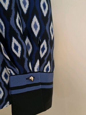 Zara shirt with geometric patterns new, size medium, black and blue