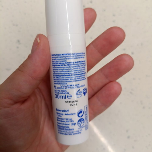Nivea Sun UV Face 2in1 Primer Serum SPF 50+ new