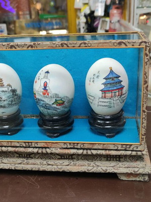 Table decor used with 3 hand-painted eggs