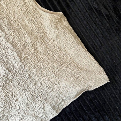 Sleeveless Gofre Shirt beige, like new, size S
