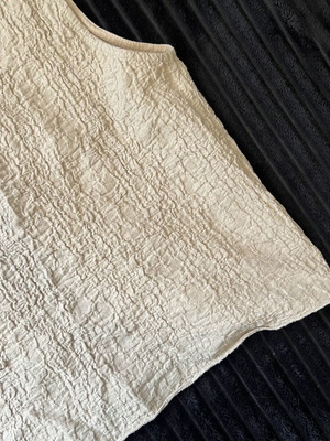 Sleeveless Gofre Shirt beige, like new, size S