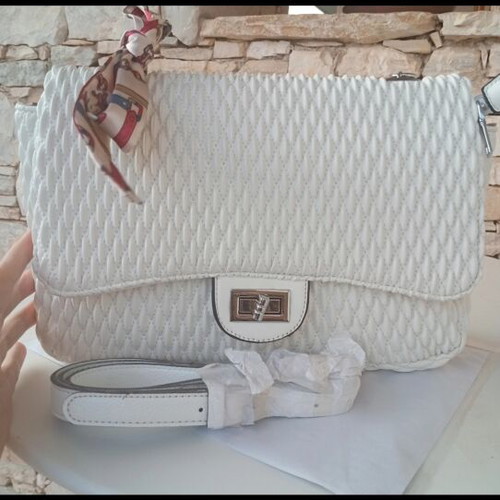 Crossbody bag with strap, white