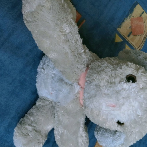 Soft plush bunny like new