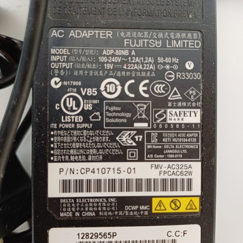 Fujitsu AC Adapter 19V 4.22A like new