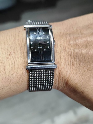 Seiko Rivoli wristwatch stainless steel like new, women's