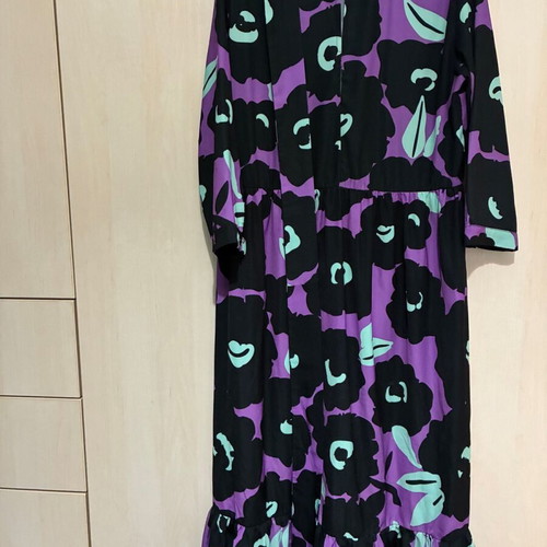 Karavan dress S/M like new, black and purple