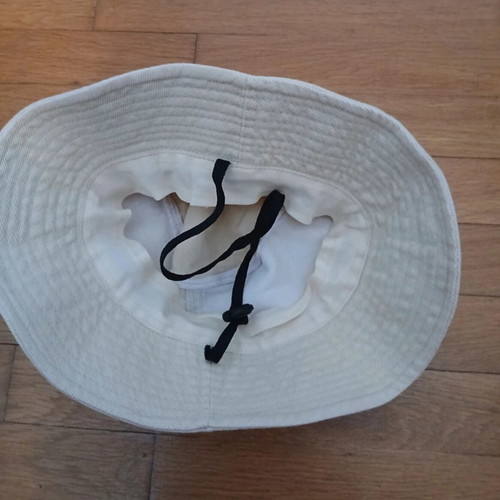 Bucket beige cotton hat with adjustable cord like new