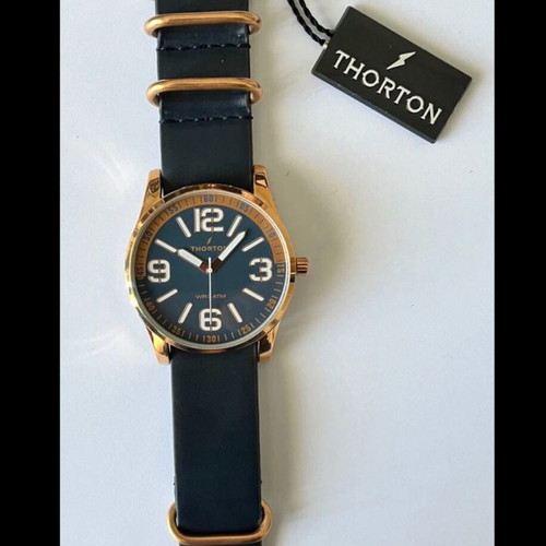Thorton 9004151 watch like new with blue leather strap