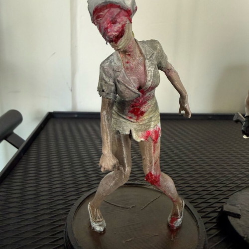Silent Hill Pyramid Head & Nurse Χειροποίητα αγαλματίδια σαν καινούργια