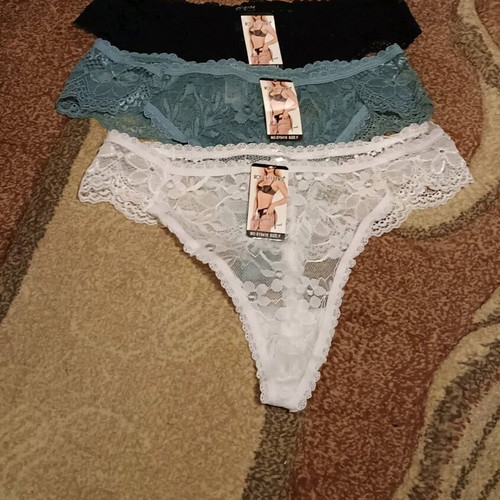 String new, pack of 3 pieces, size XS - S, black and white