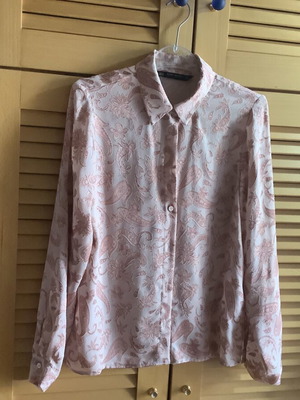 Zara women's shirt like new, semi-transparent with paisley, pink-beige