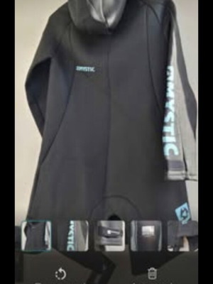 Mystic neoprene-shark skin jacket new, black and grey