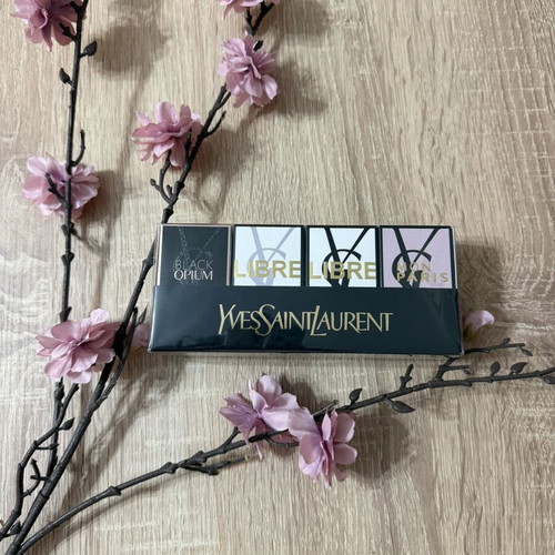 Yves Saint Laurent Miniature Perfume Set new, travel retail exclusive